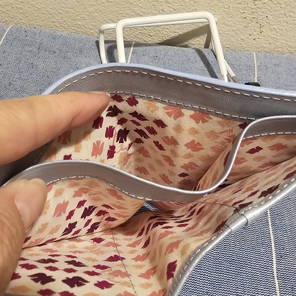 Nina Ricci slate Blue wallet with kiss lock - Picture 8 of 11